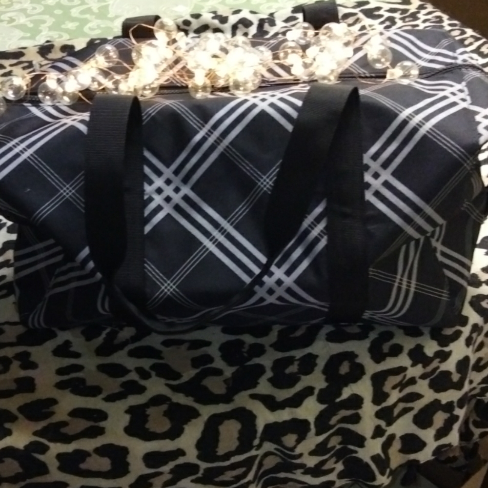 NWT Summer and Rose Duffle Bag in Black Plaid